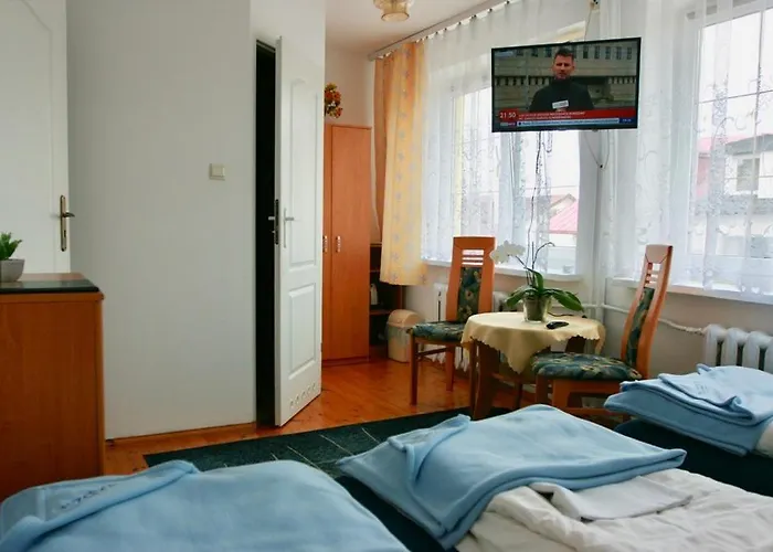 Pensjonat Radzik B&B 코워브제크